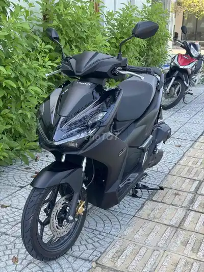 Honda AB 4-клапанный 2026 Черный глянцевый 1000 км