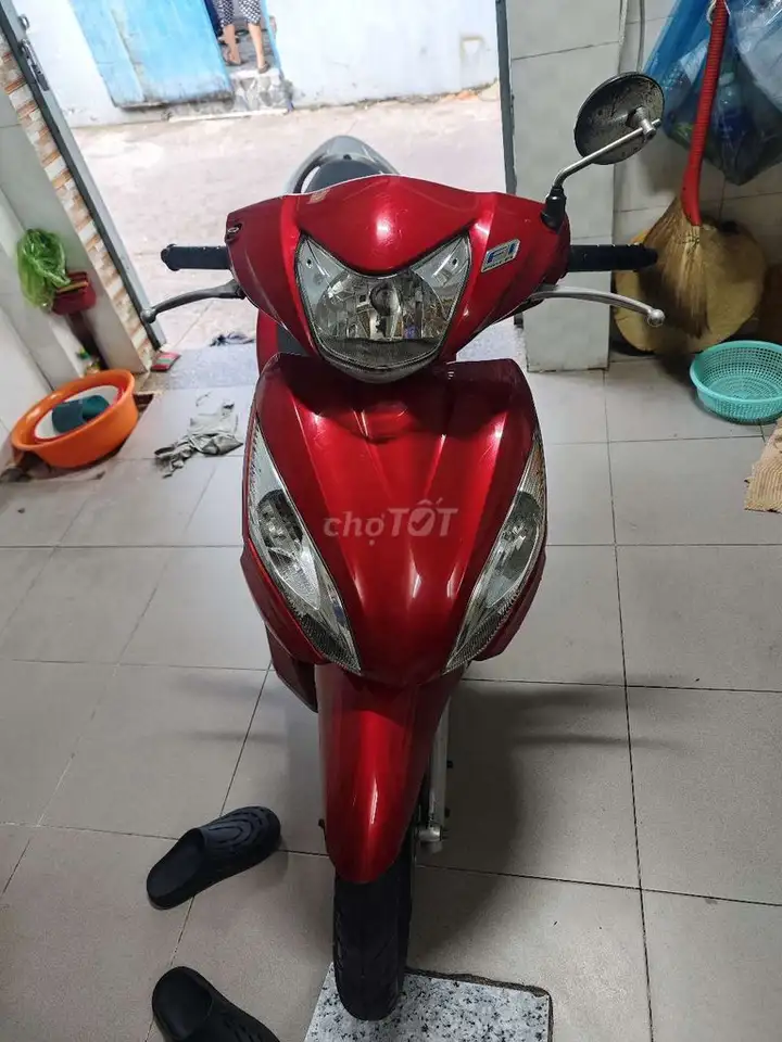 Honda Vision 2013 Красно-серебристый