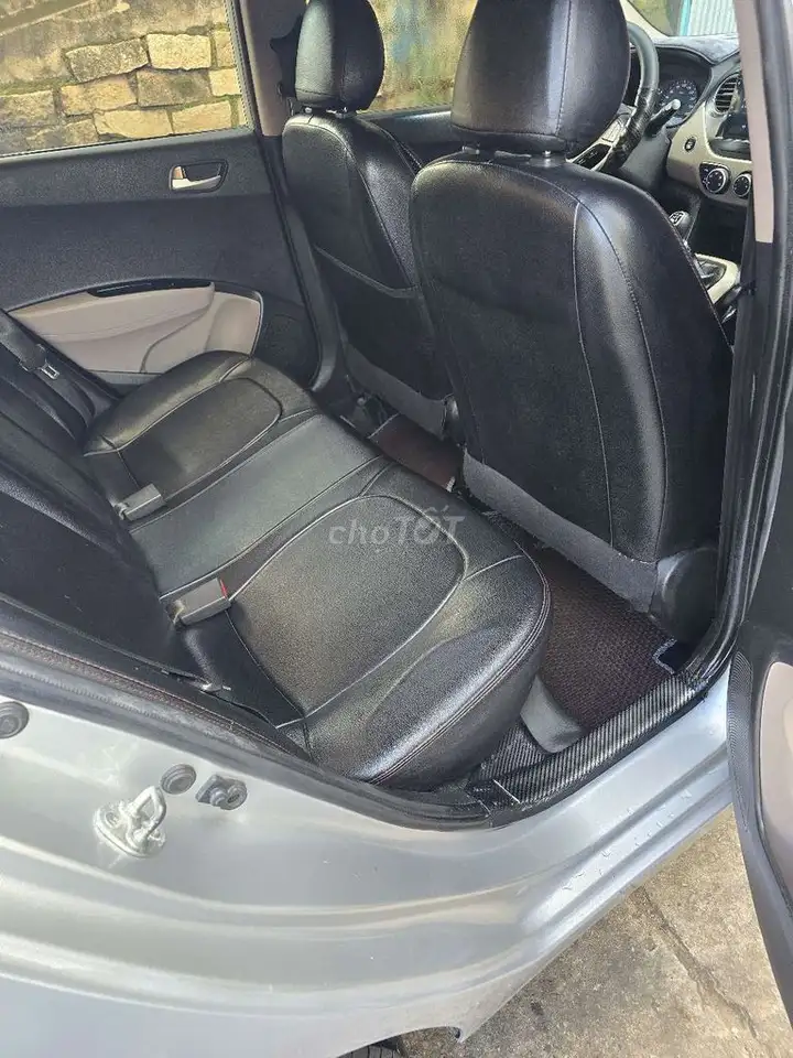 Hyundai i10 2019, МКПП, серебристый, 140808 км