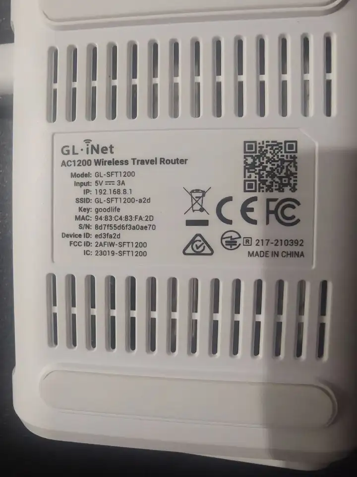 Компактный роутер на open wrt GL-SFT1200