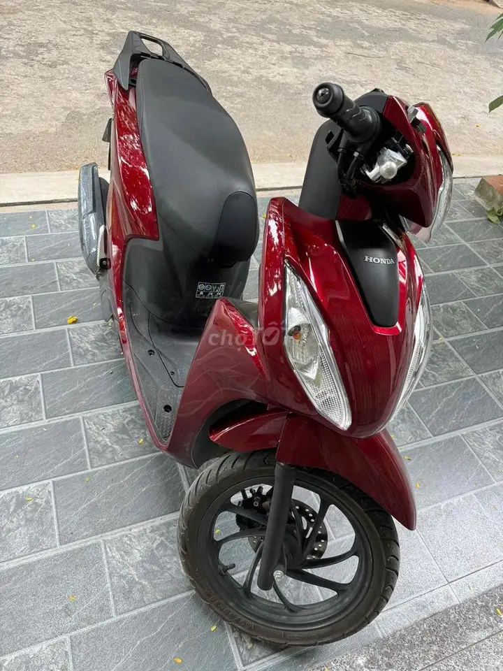 Honda Vision 2026, красно-серый, 604 км