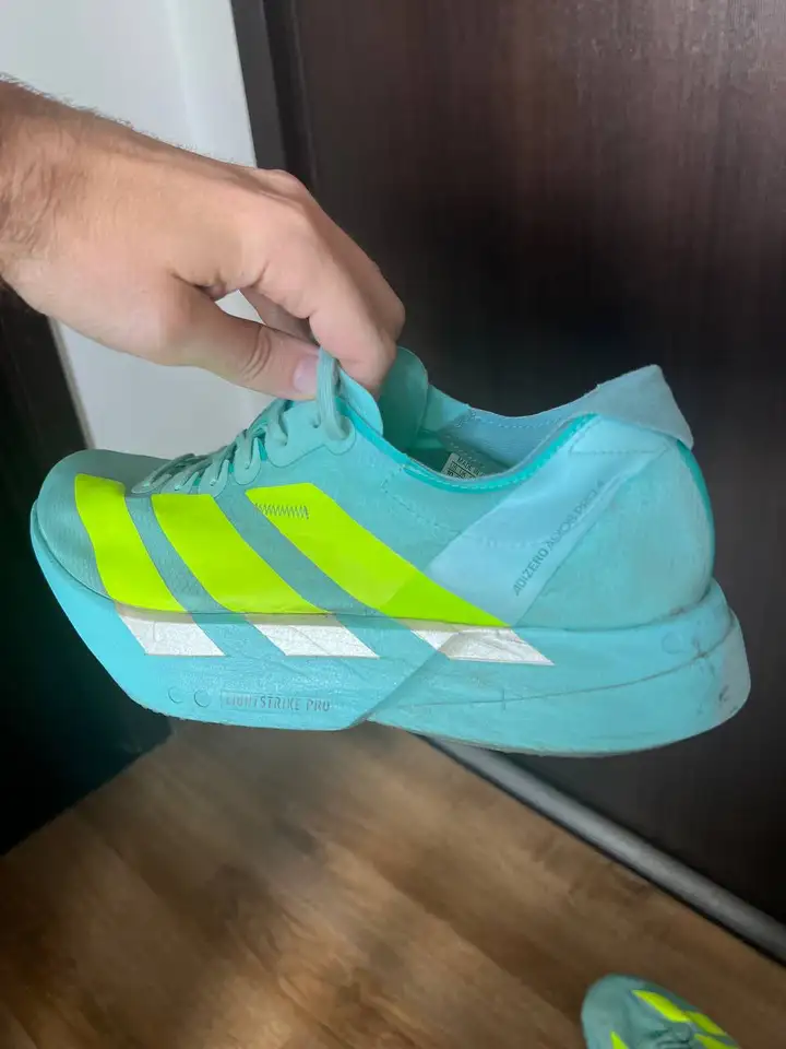 Adizero PRO 4 с карбоном