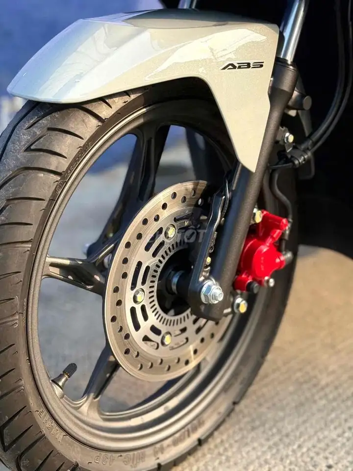 Honda AB 160 2025 серый матовый спортивный odo 1 тыс. км один хозяин