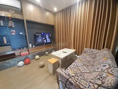 3-комнатная квартира Vinhomes Smart City в аренду, полностью меблированная, 12 кв.м