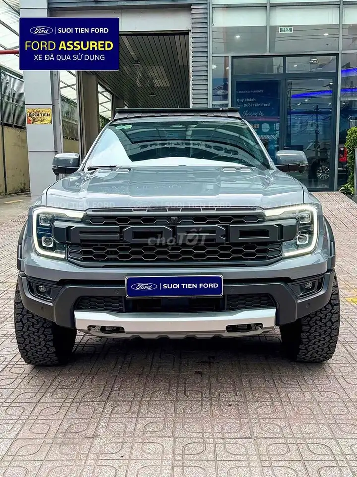 Ford Raptor 2023 Серый 75.900 км