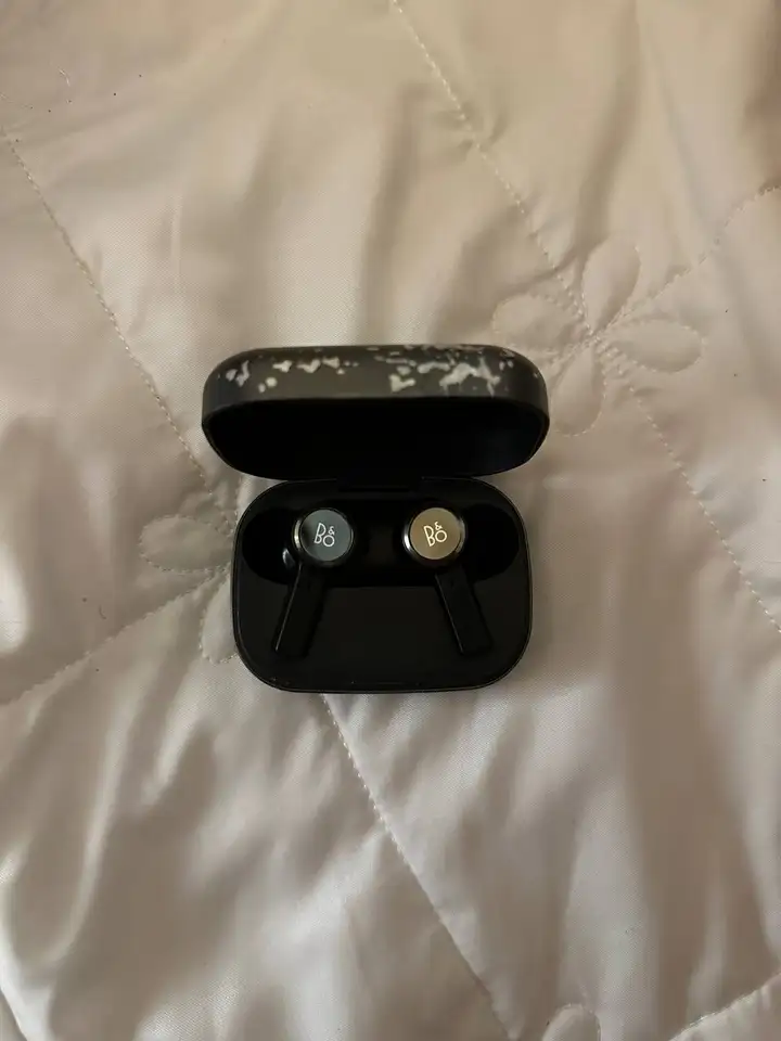 Bang & Olufsen Beoplay EX