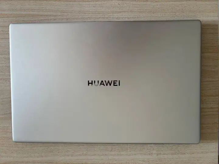 Huawei MateBook BOHB-WAX9
