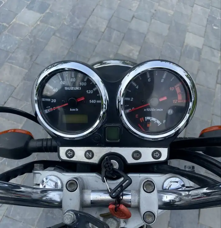 Suzuki Thunder 150 FI