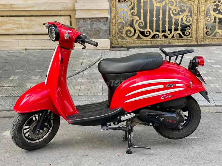 Crea 50cc, тихий двигатель, отличное состояние. Возможна рассрочка