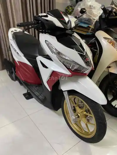 Honda Click Thai 2017 белый красно-черный