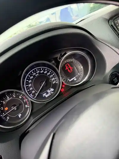Mazda 6 Белая Автомат 86 000 км