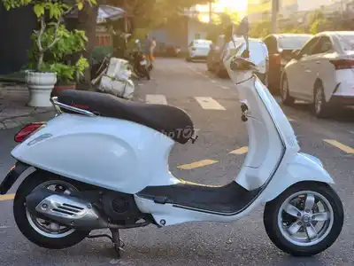 Piaggio Vespa Primavera 2014 белый, госномер 43