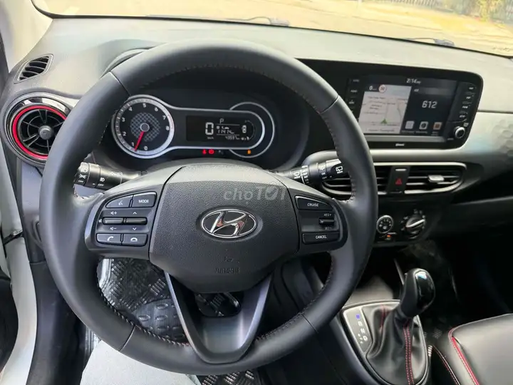 Hyundai I10 2022 1.2 AT Автомат Белый