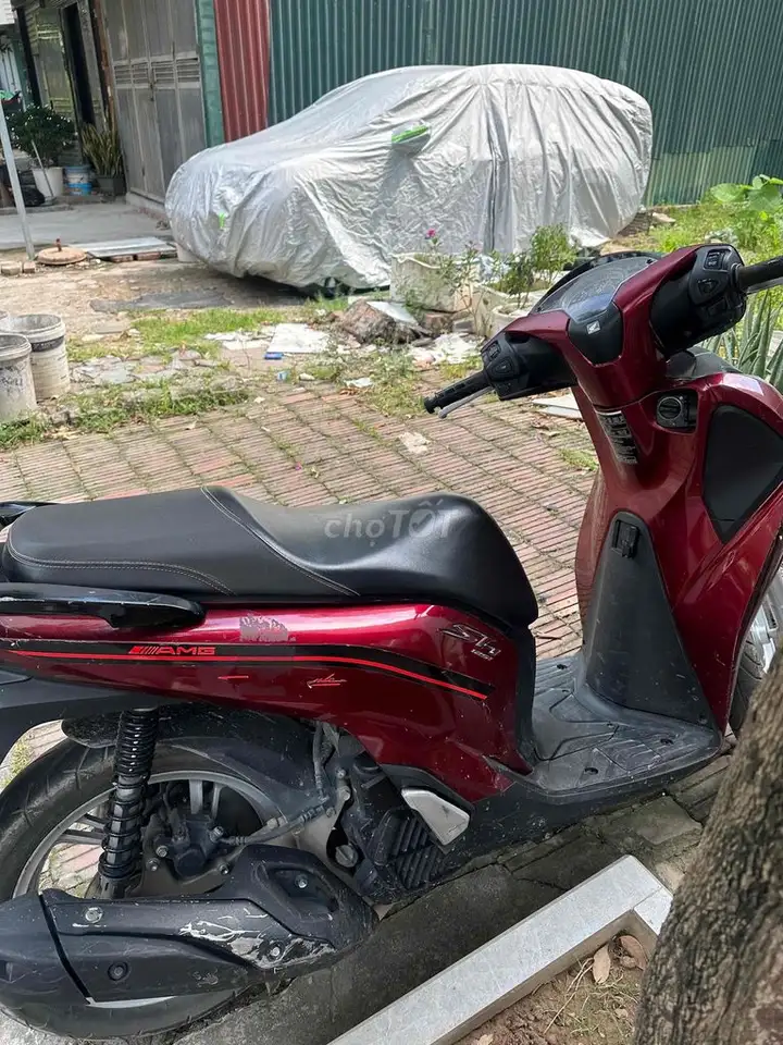 Honda SH125i 2018 Красный 28126 км
