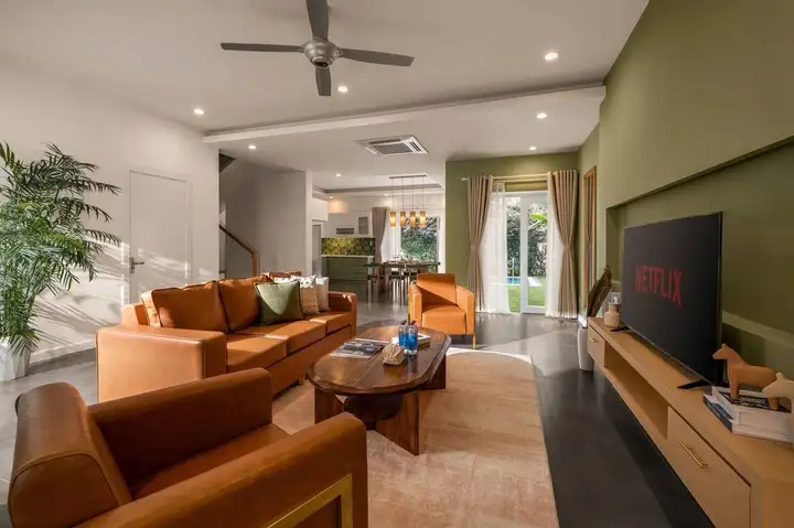 Вилла 3 этажа, 4 спальни, 250 м²
