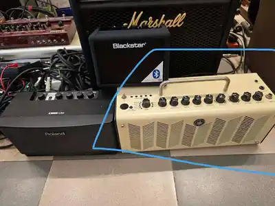 Гитарный комбик Yamaha THR10