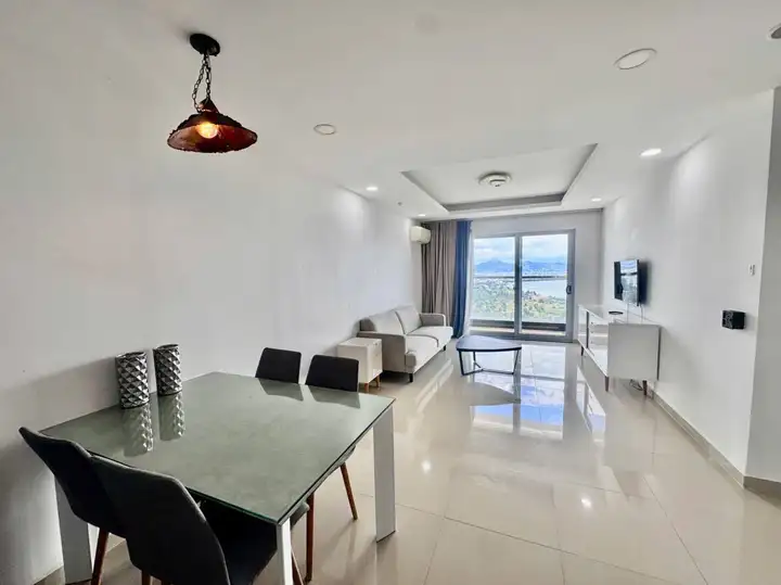 Аренда квартиры 2 спальни Blooming Tower Hai Chau
