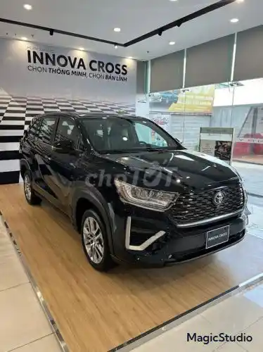 Toyota Innova Cross HEV 2.0 CVT 2026