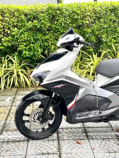 Специальное белое лезвие Honda Air Blade 2017
