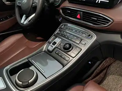 Hyundai SantaFe 2023 2.5 Premium Full белый