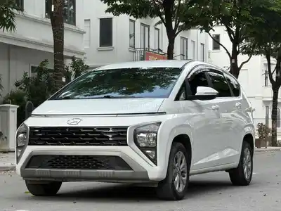 Hyundai Stargazer 2024 белый 7 мест 60 тыс. км