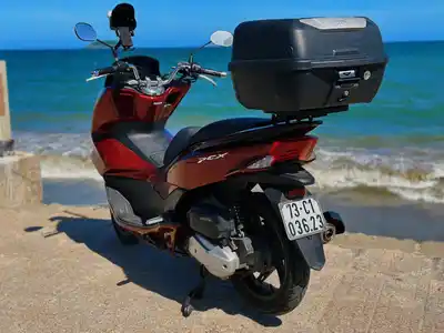 Honda PCX 2014, 125 куб