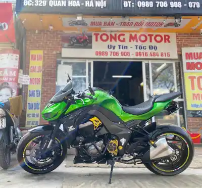 Мотоцикл Kawasaki Z1000 ABS, в отличном и новом состоянии