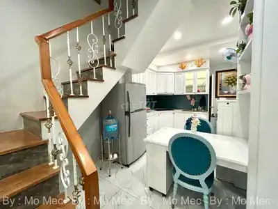Дом целиком для Airbnb на Нгуен Тхи Минь Кхай, рядом со стадионом Хоа Лу, район 1