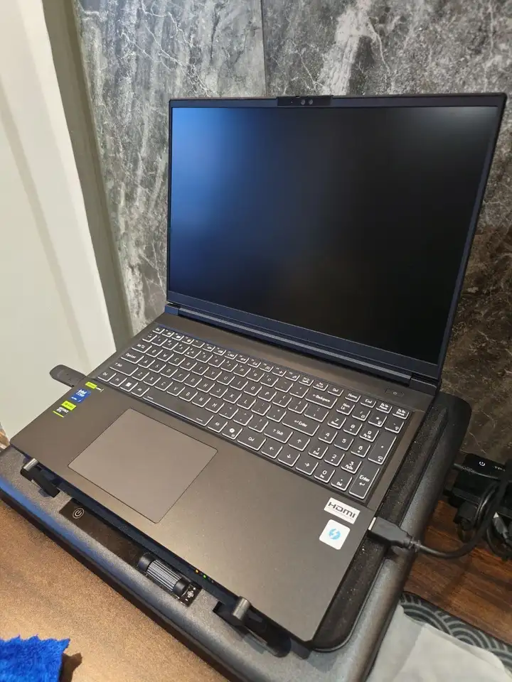 Acer Shadow 16 (SH16-73)