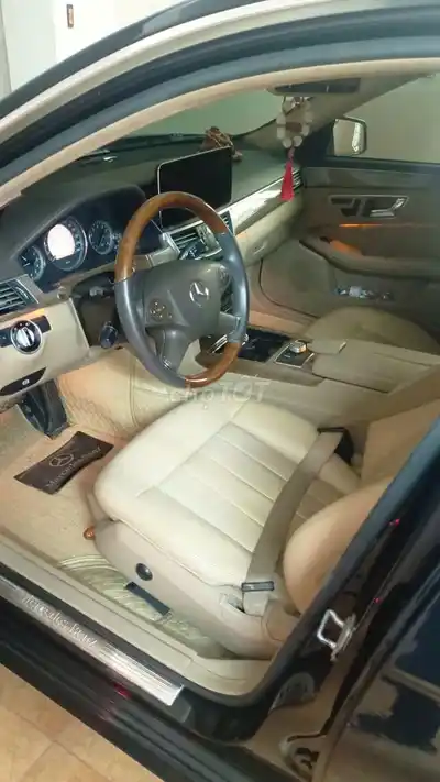 Mercedes E 300 2010 AMG черный