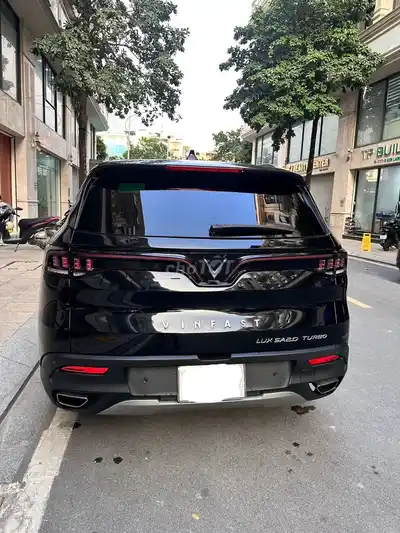 VinFast Lux SA2.0 2021 Plus