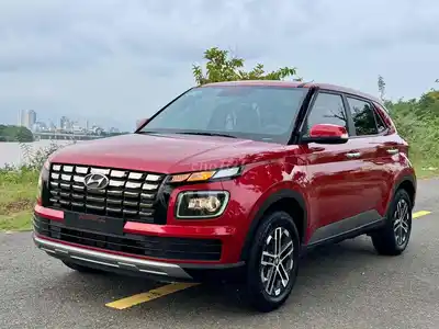 Hyundai Venue 1.0 Turbo 2024 Красный автомобиль 1,4 K