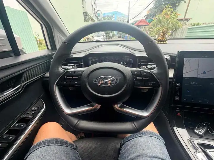 Hyundai Custin 1.5AT 2023 Белый Автомат 61000 км