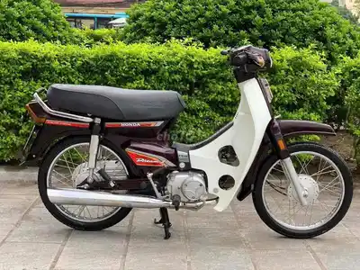 Honda Dream Вьетнам 2011 Коричнево-белый