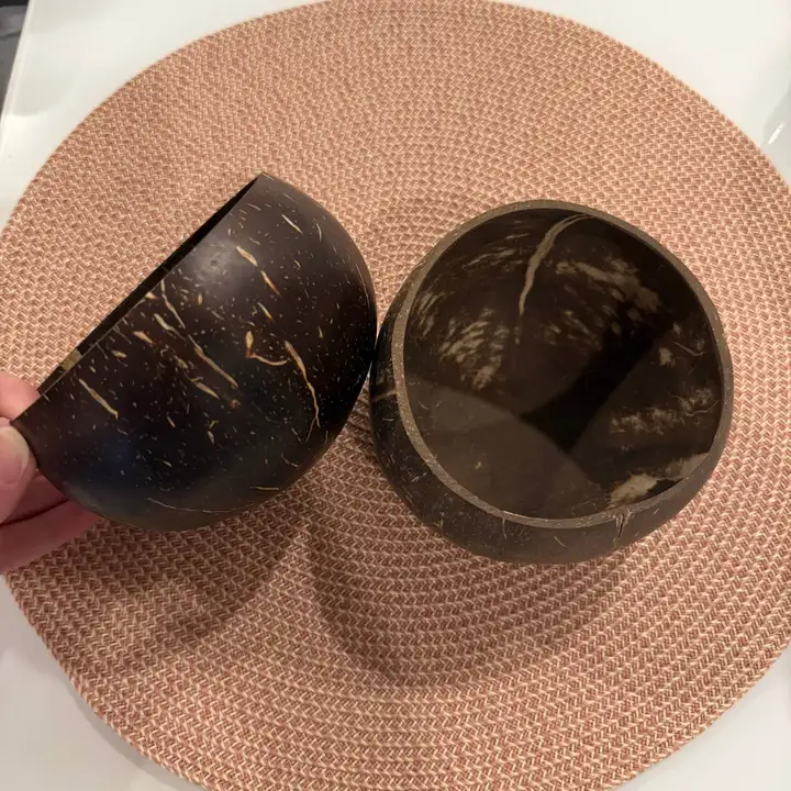 Кокосовые чаши, чаша для мытья, помада Kiko Milano