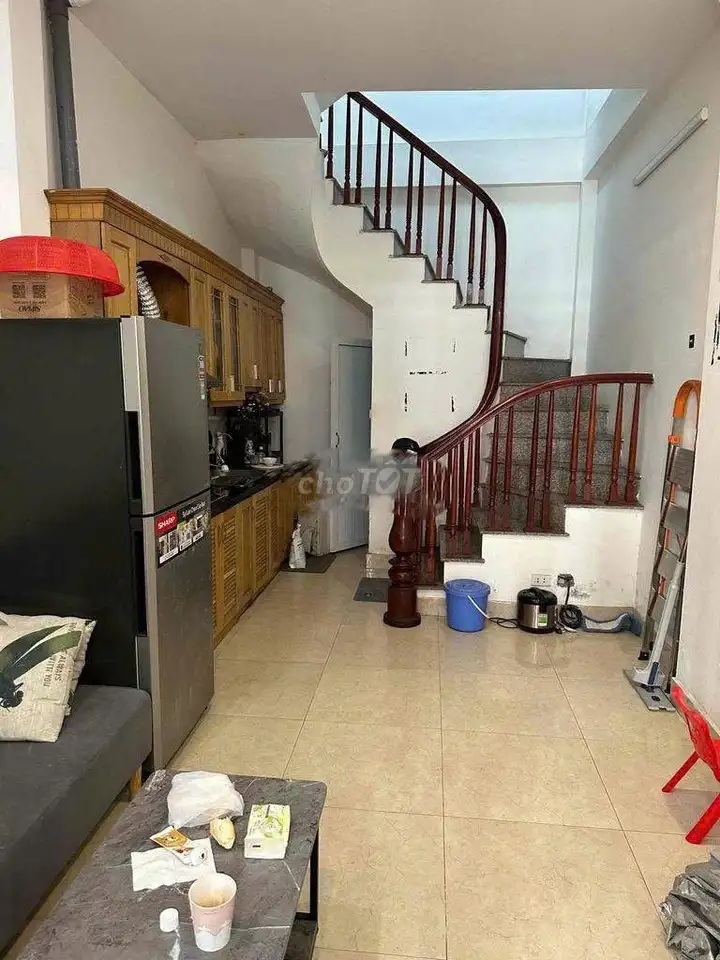 Cho thuê nhà 30m2 x 5 tầng full nội thất, ô tô đỗ cửa, Hà Đông