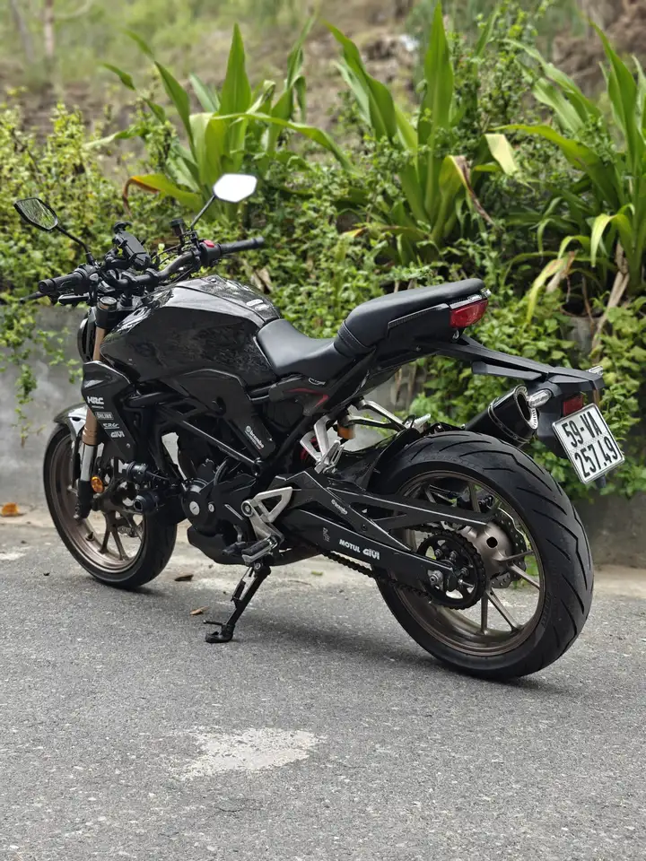 Honda CB300R