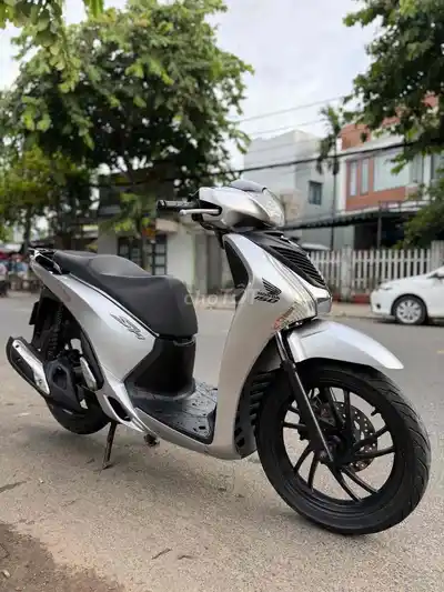 Honda SH 150i 2014 серебристый