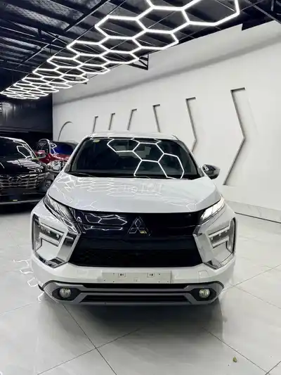 Mitsubishi Xpander Premium 1.5 AT 2023
