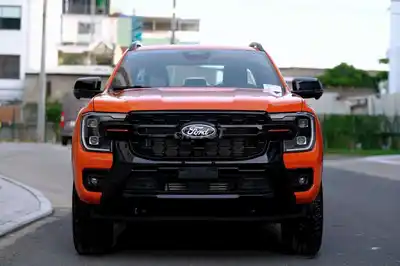 Ford Ranger Wildtrak 5 мест дизель автомат оранжевый