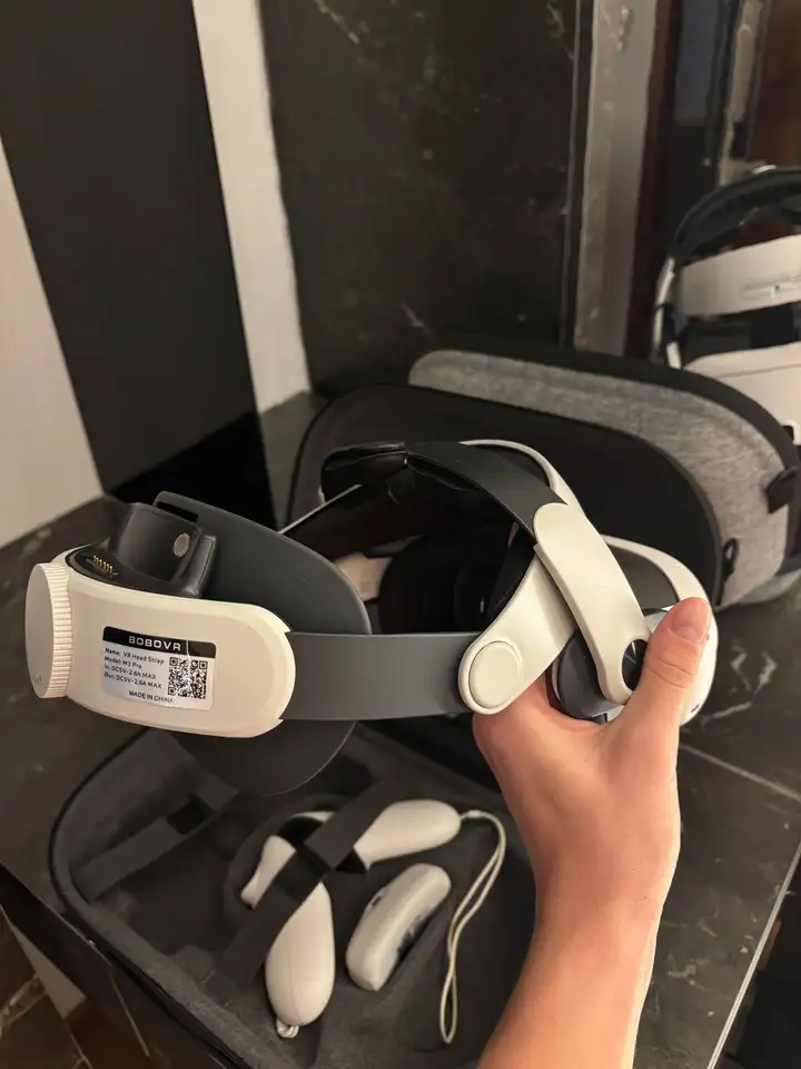 Meta Quest 3 128GB + BOBOVR