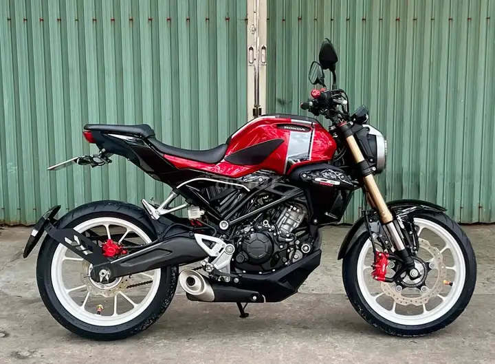 Honda CB-150R 2018 пробег 12 тыс. км