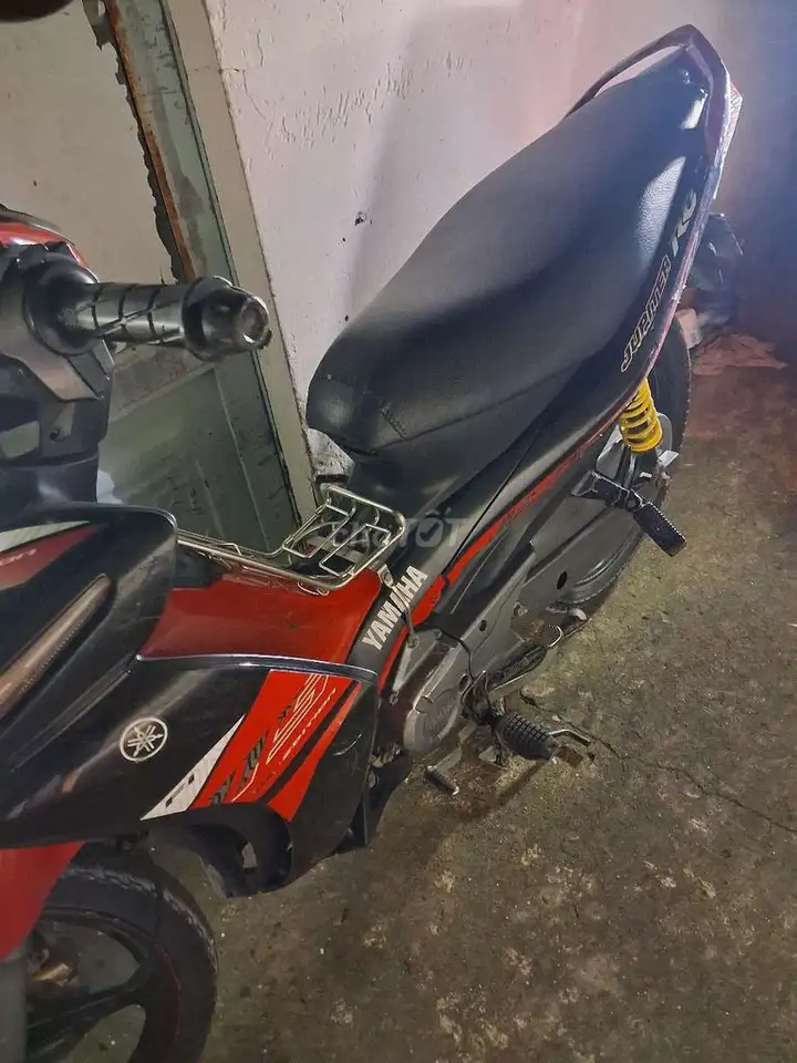 Yamaha Jupiter RC красно-черный, полуавтомат