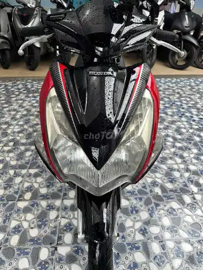Honda Air Blade 2024 Красно-черный