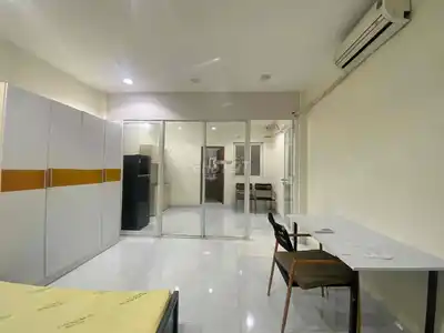 Комната в аренду в 3-м районе, CMT8, Бо Ке