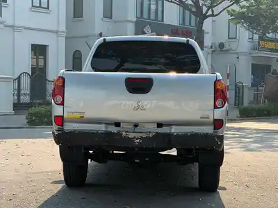Mitsubishi Triton Серебристый МКПП Импортный