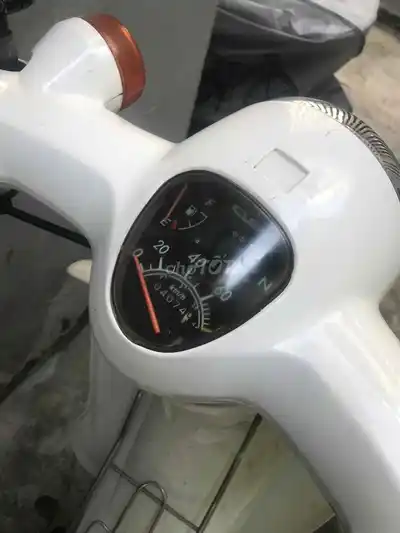 Японский белый Honda Cub