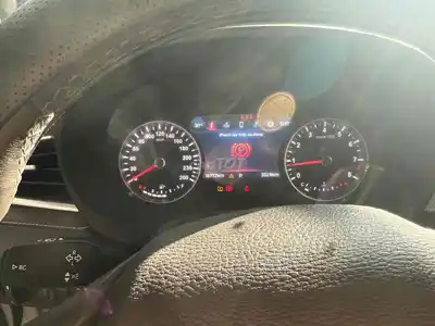 VinFast Lux A2.0 2022 Plus 16800 км, белый