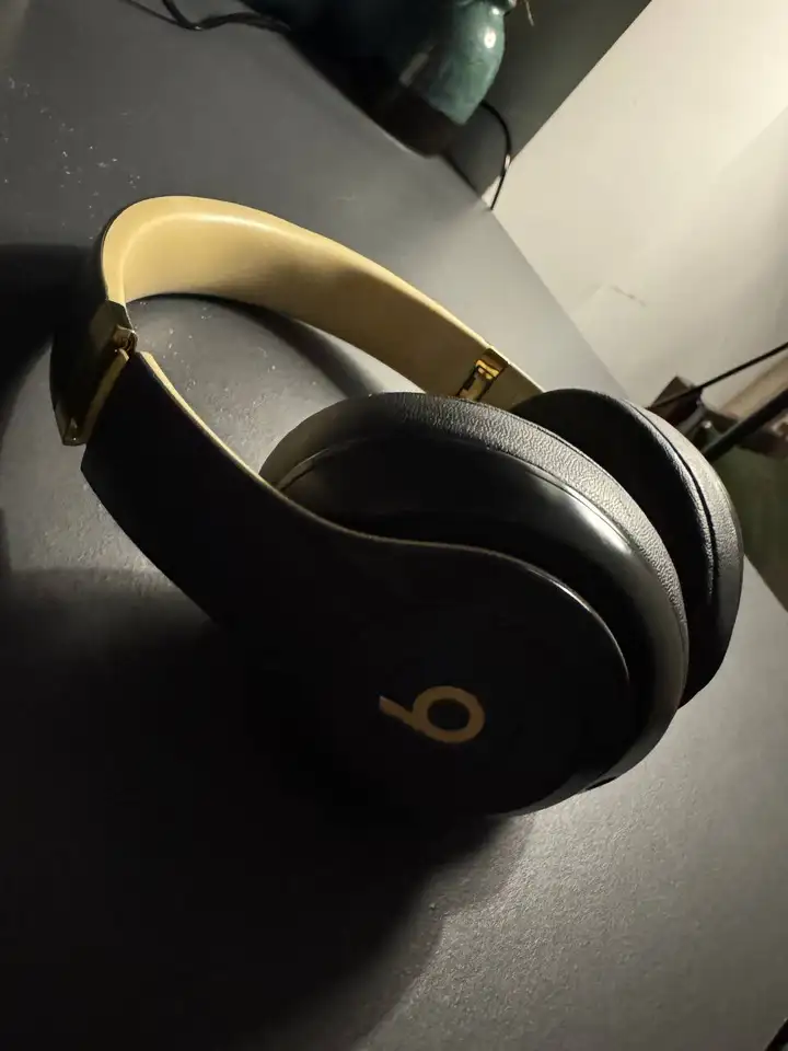 Беспроводные наушники Beats Studio 3