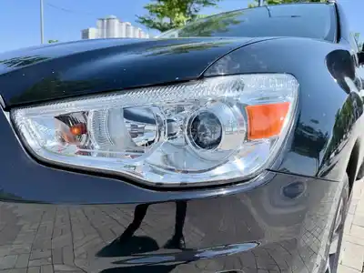 Mitsubishi Outlander Sport 2.0L 2015 5.6 тыс. км, как новый